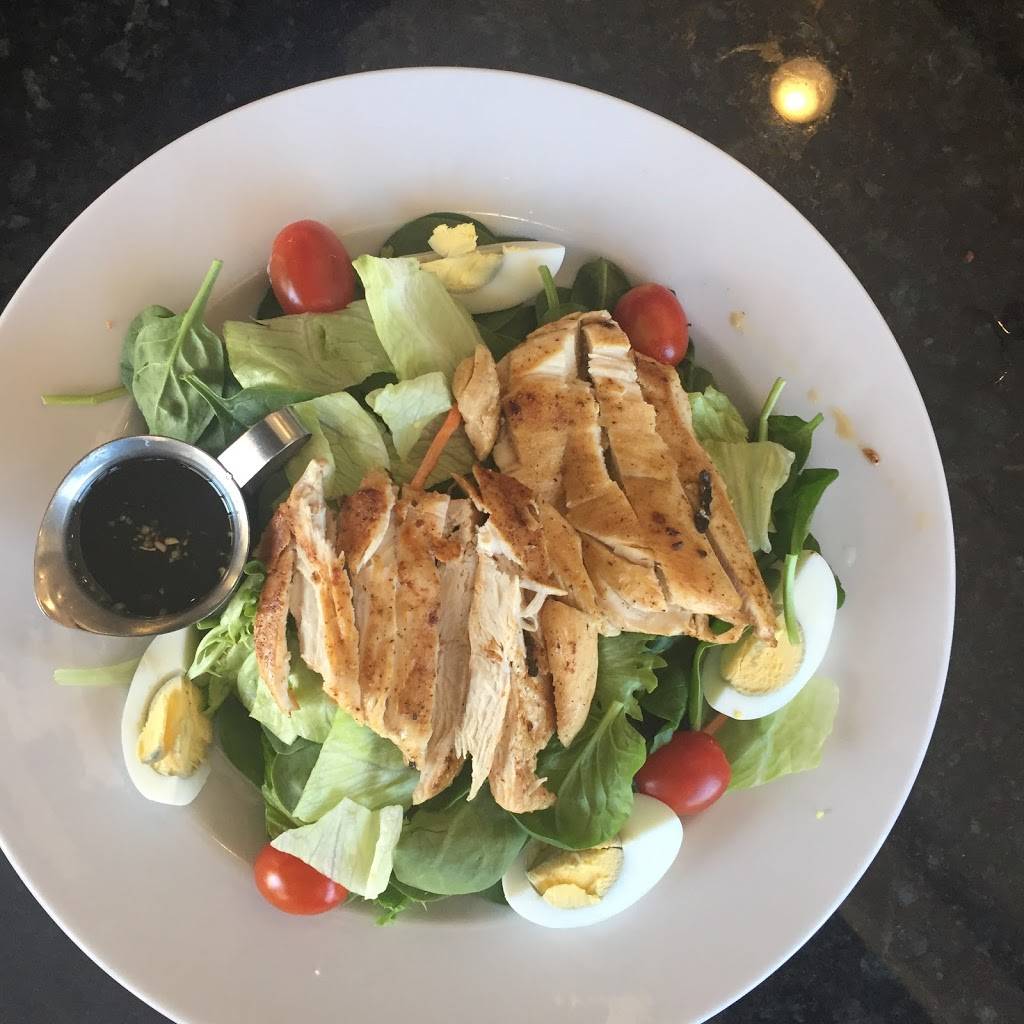 Vinnys N.Y. Pizza & Grill - Sandy Springs | restaurant | 111 Glenridge Point Pkwy, Sandy Springs, GA 30342, USA | 4045650369 OR +1 404-565-0369