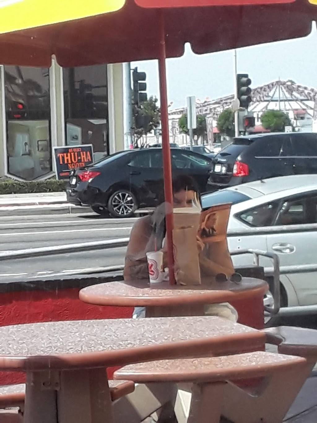 Wienerschnitzel | restaurant | 10192 W Garden Grove Blvd, Garden Grove, CA 92840, USA | 7145373720 OR +1 714-537-3720