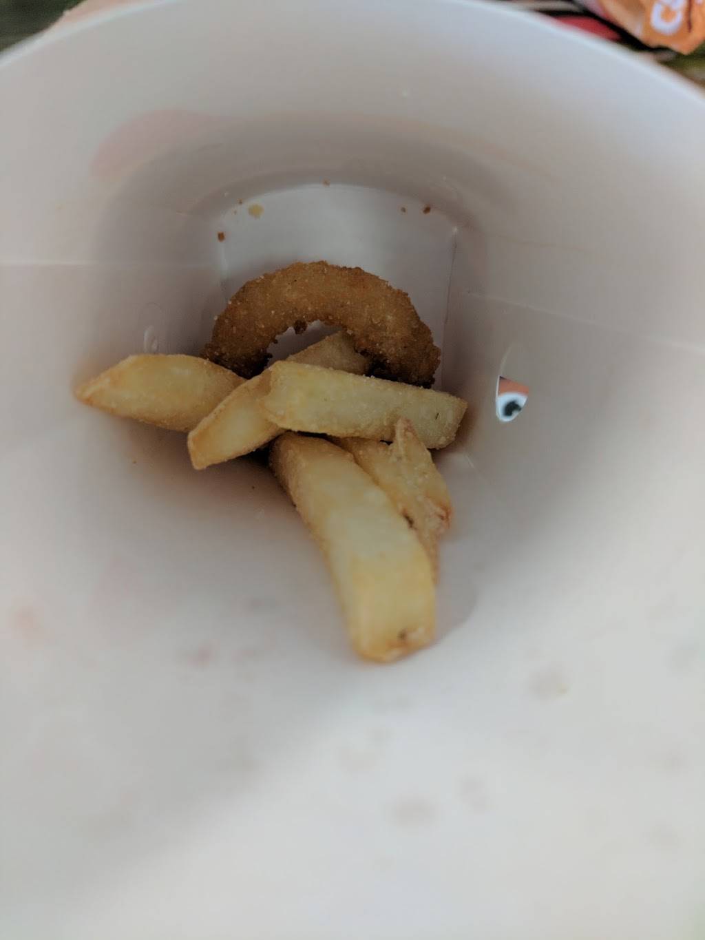 Wendys | restaurant | 808 E Atlantic St, South Hill, VA 23970, USA | 4344477961 OR +1 434-447-7961