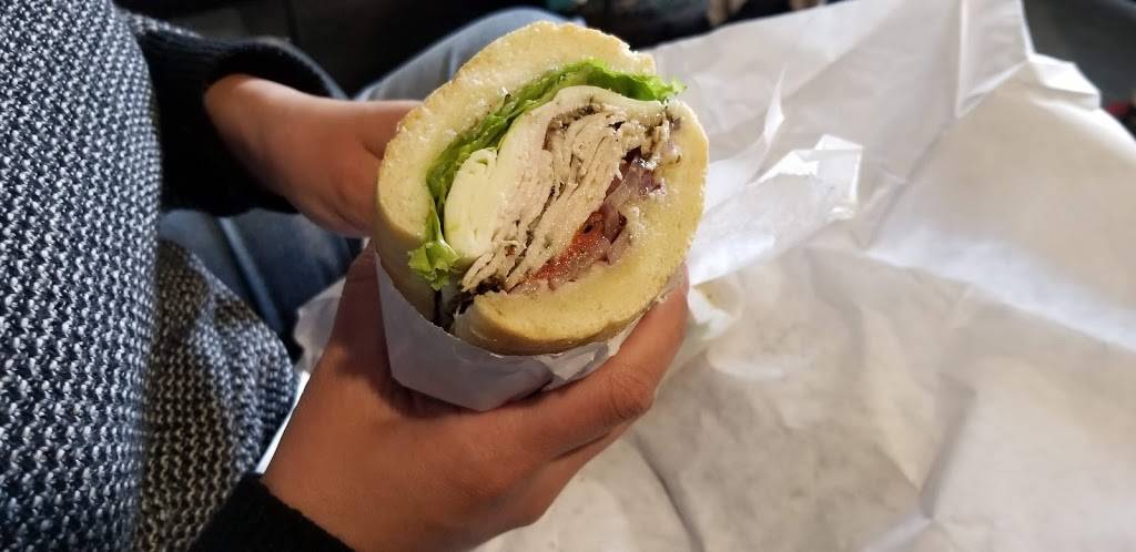 Colombos Delicatessen | restaurant | 484 Manor Plaza, Pacifica, CA 94044, USA | 6503555023 OR +1 650-355-5023