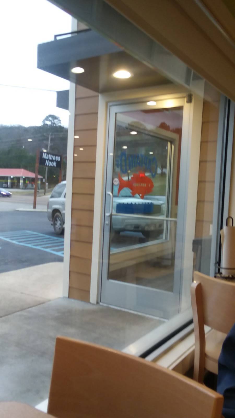 Captain Ds | restaurant | 4049 Rhea County Hwy, Dayton, TN 37321, USA | 4237754408 OR +1 423-775-4408