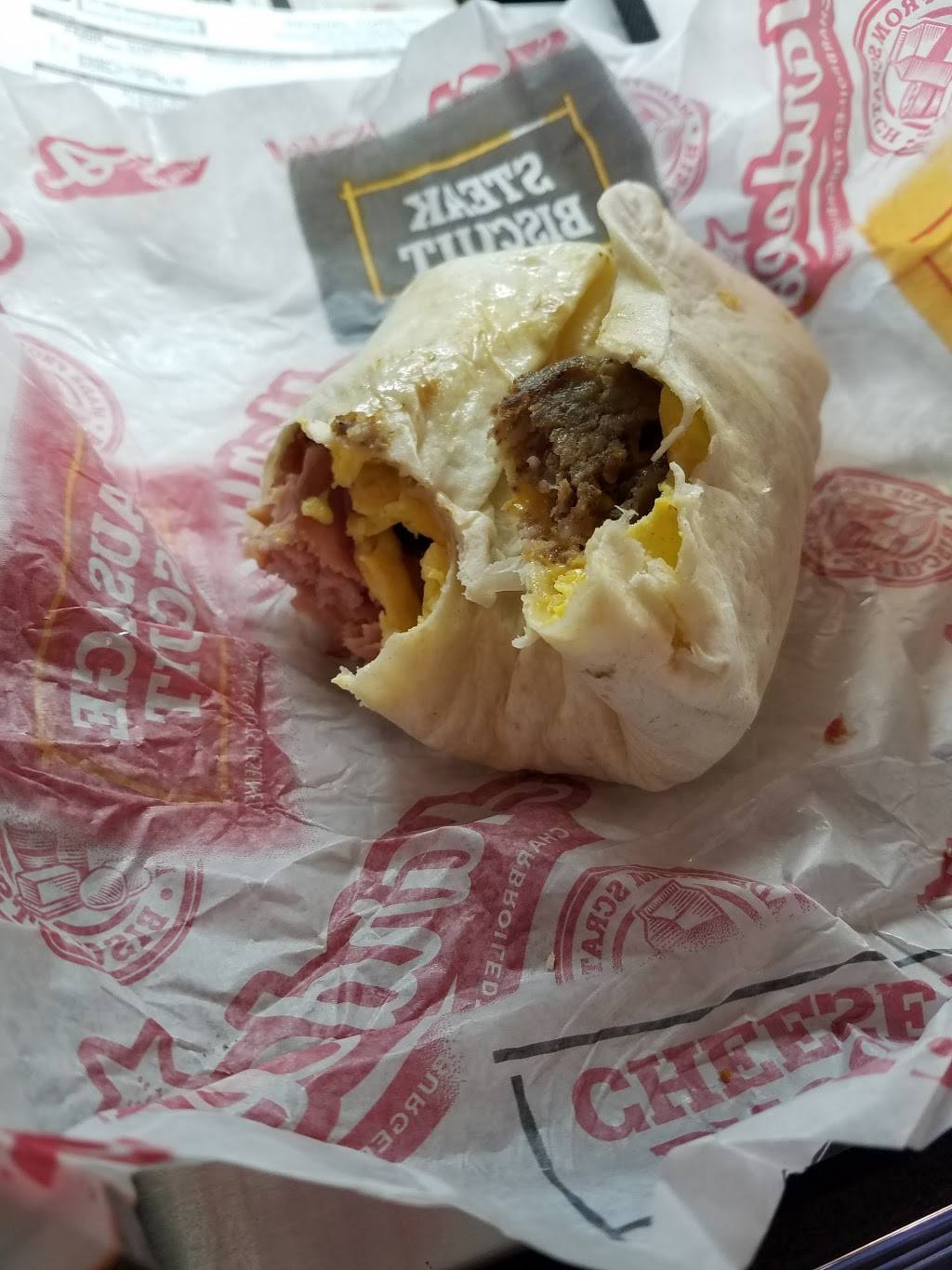 Hardees | restaurant | 6320 Savannah Hwy, Ravenel, SC 29470, USA | 8438896897 OR +1 843-889-6897