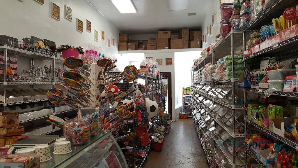 The Chocolate Girl | restaurant | 524 N La Brea Ave, Los Angeles, CA 90036, USA | 3234247990 OR +1 323-424-7990