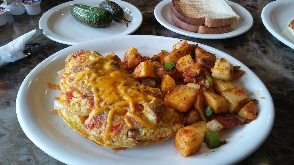 Cafe Amri | restaurant | 2000 Outlet Center Dr # 295, Oxnard, CA 93036, USA | 8059833026 OR +1 805-983-3026