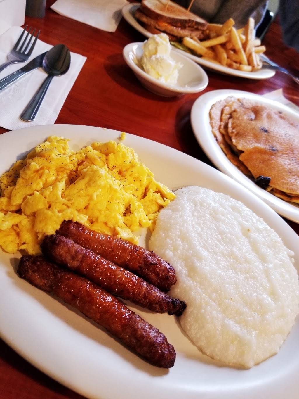 Gilchrist Restaurant | bakery | 804 N Rhode Island Ave, Atlantic City, NJ 08401, USA | 6093458278 OR +1 609-345-8278