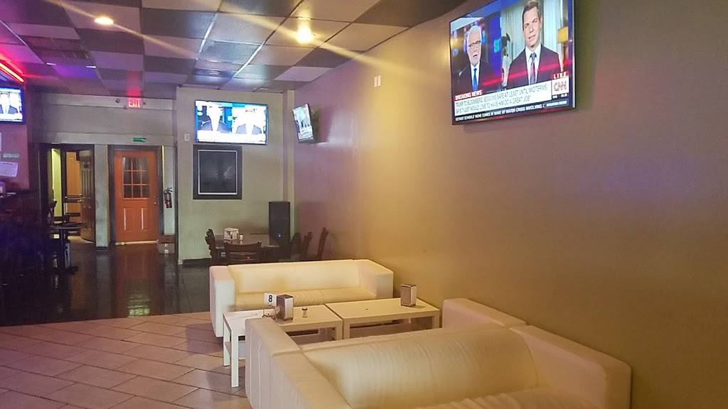 Kings View Lounge & Cafe | restaurant | 9511 Southwest Fwy, Houston, TX 77074, USA | 2815019513 OR +1 281-501-9513