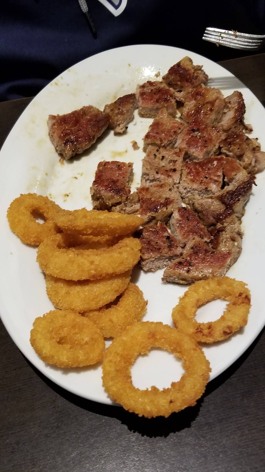 Ruby Tuesday | restaurant | 50 Holyoke St, Holyoke, MA 01040, USA | 4135320409 OR +1 413-532-0409