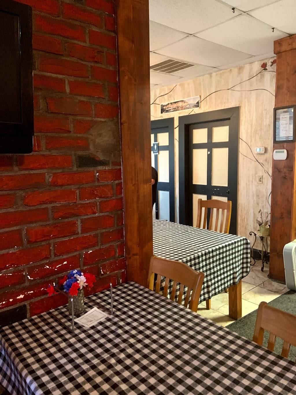 Peters Cafe | restaurant | 3437 hwy 80 west, Dudley, GA 31022, USA | 4786763400 OR +1 478-676-3400