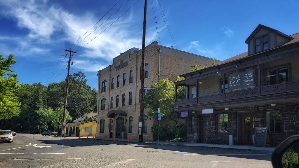 Kivelstadt Cellars Wine Garden & Eatery | restaurant | 22900 Broadway, Sonoma, CA 95476, USA | 7079387001 OR +1 707-938-7001