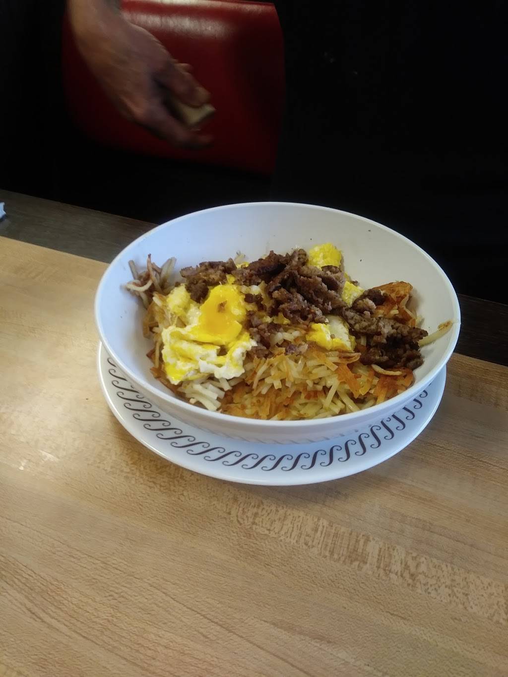 Waffle House | meal takeaway | 1900 1st Ave SE, Moultrie, GA 31768, USA | 2299855060 OR +1 229-985-5060