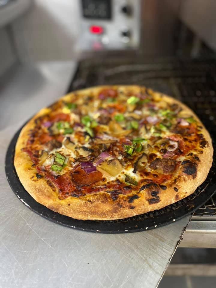 Maronis Pizza Kitchen | restaurant | 117 E Hopkins St, San Marcos, TX 78666, USA | 5122148388 OR +1 512-214-8388