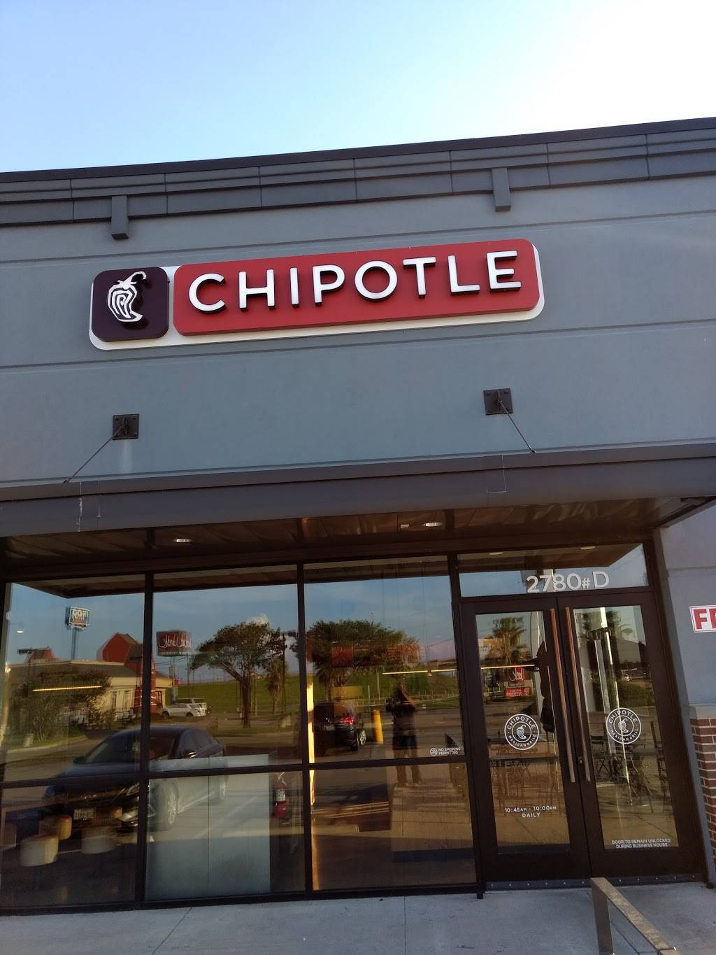 Chipotle Mexican Grill | restaurant | 2780 FM 365 D, Port Arthur, TX 77640, USA | 4097229489 OR +1 409-722-9489
