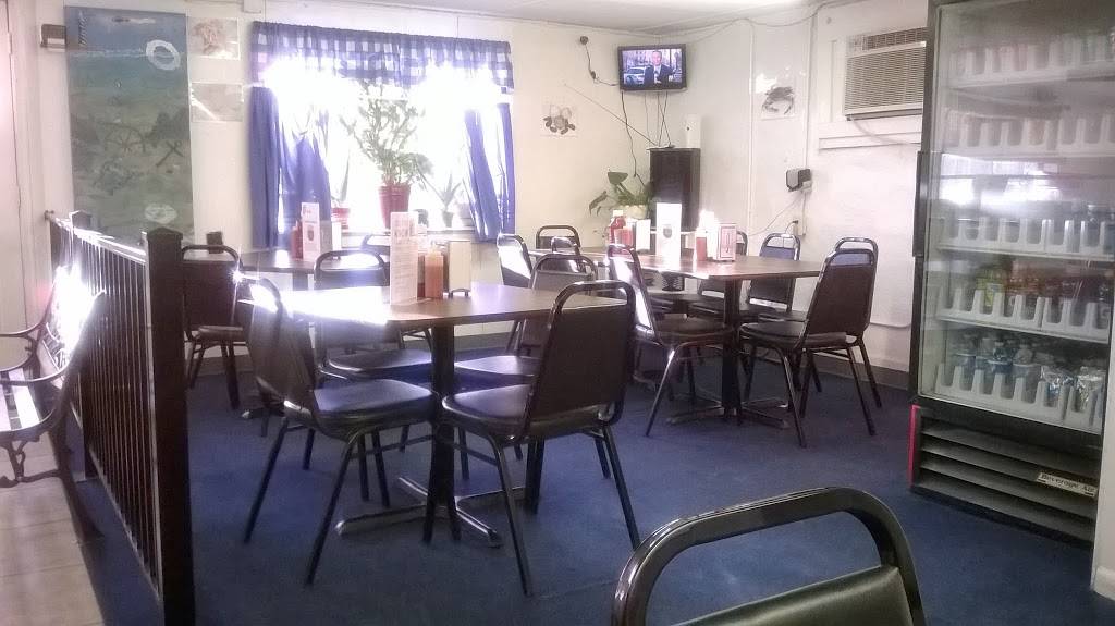 Ocean Fish Market & Fish Fry | restaurant | 130 N Main St, Spring Lake, NC 28390, USA | 9104974275 OR +1 910-497-4275