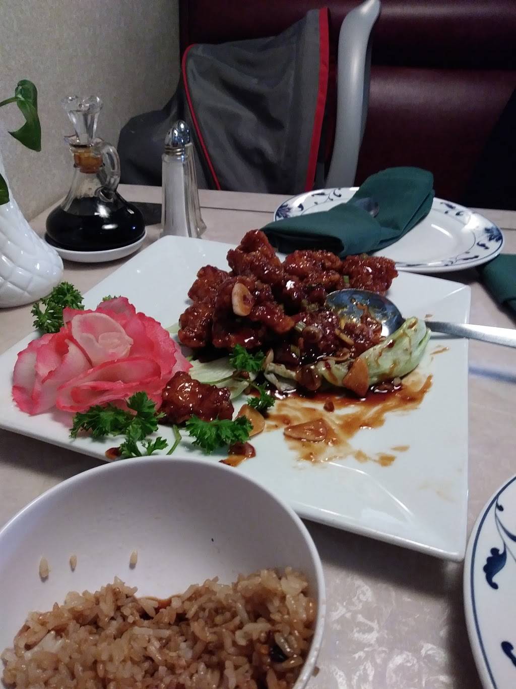 Yen Ching Restaurant | restaurant | 6601 Midlothian Turnpike, Richmond, VA 23225, USA | 8042767430 OR +1 804-276-7430