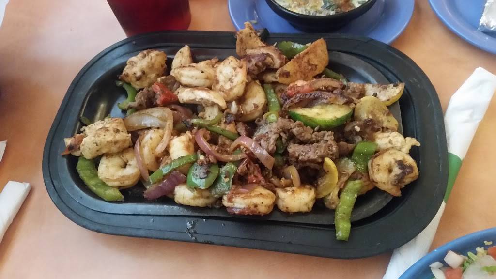 Rodeo Mexican Restaurant | restaurant | 304 W Oglethorpe Hwy, Hinesville, GA 31313, USA | 9128772040 OR +1 912-877-2040