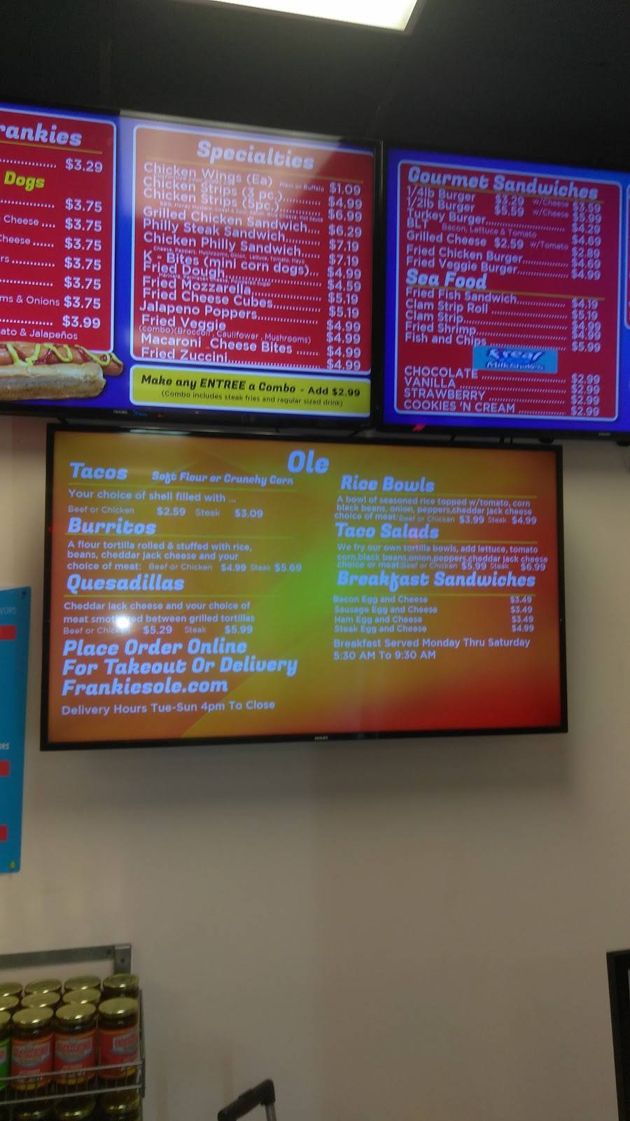 Frankies & Ole | restaurant | 469 Rubber Ave, Naugatuck, CT 06770, USA | 2037201234 OR +1 203-720-1234