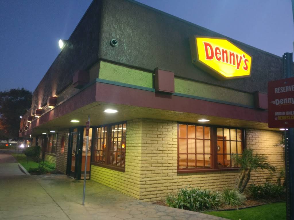 Dennys | restaurant | 1245 University Ave, Riverside, CA 92507, USA | 9516846171 OR +1 951-684-6171
