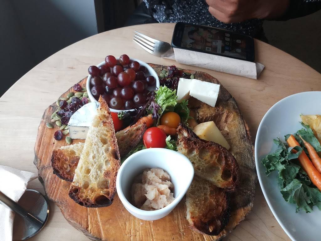 Equator Coffee Roasters | cafe | 451 Ottawa St, Almonte, ON K0A 1A0, Canada | 6132565960 OR +1 613-256-5960