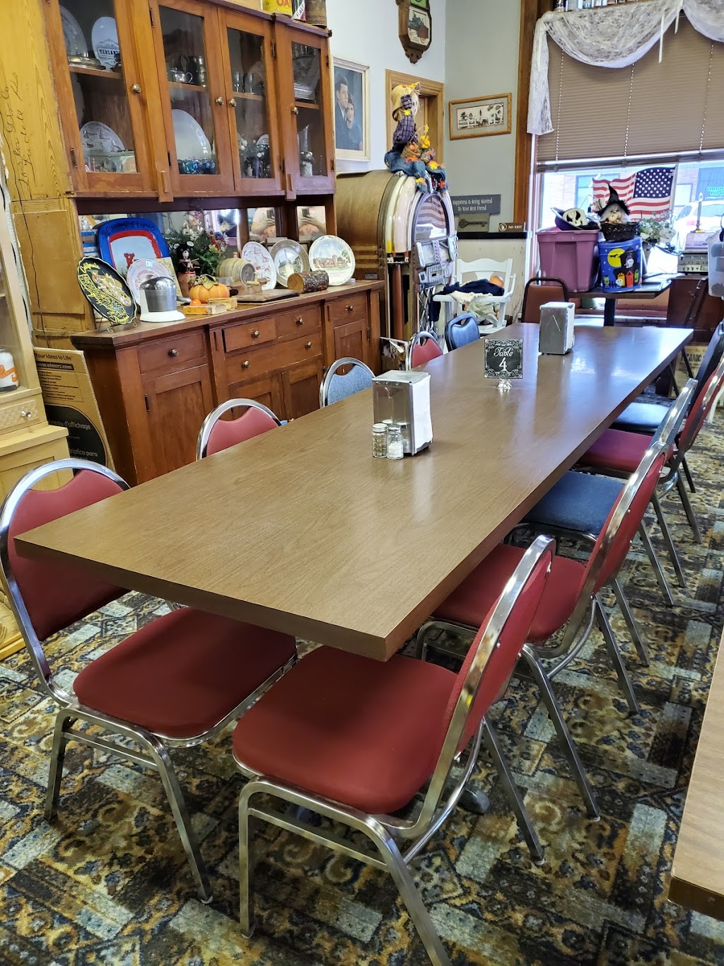 The Bird City Cafe | restaurant | 104 W Bressler, Bird City, KS 67731, USA | 7853324217 OR +1 785-332-4217