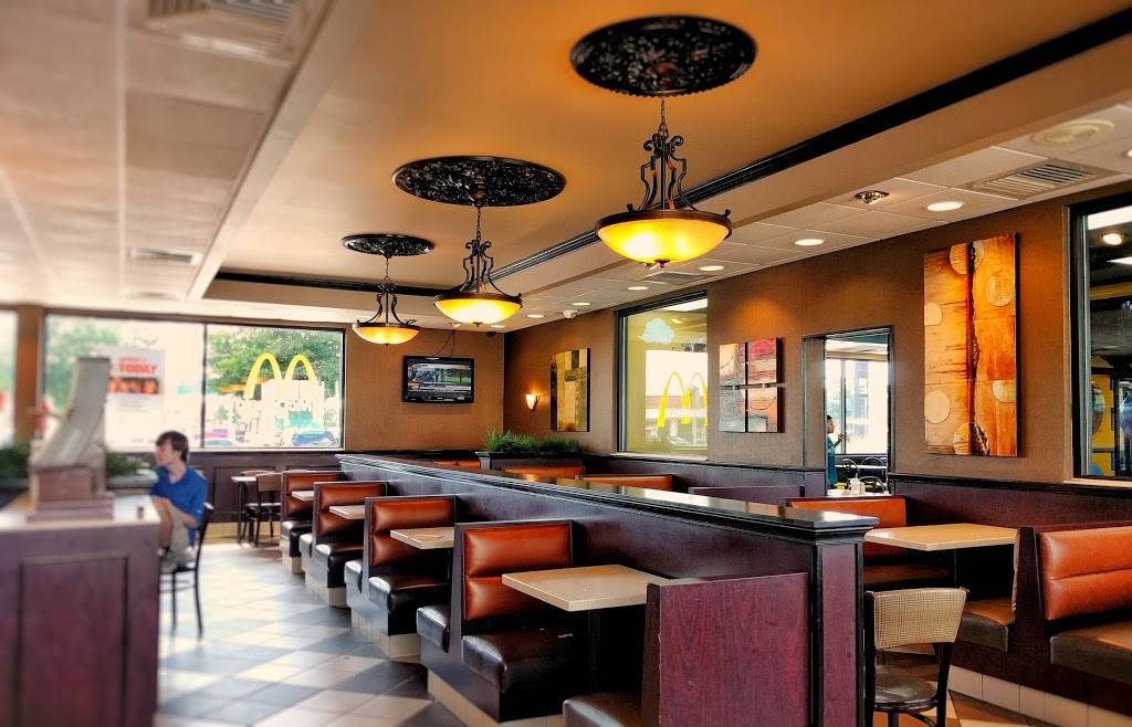 McDonalds | cafe | 1598 W Main St, Lewisville, TX 75067, USA | 9722218028 OR +1 972-221-8028