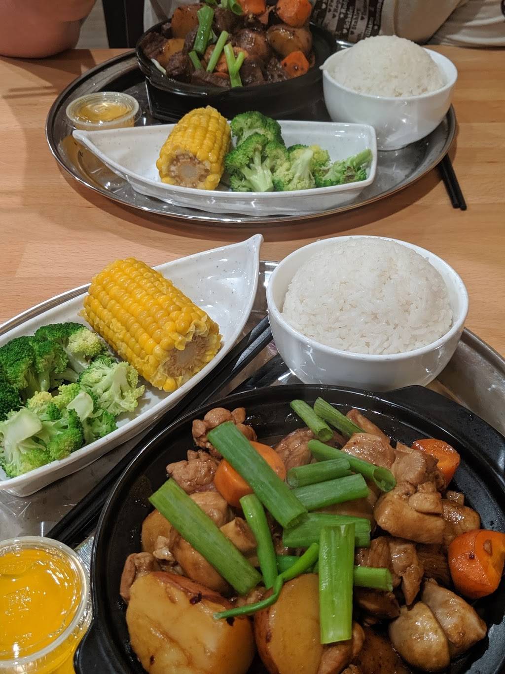 Bao Bao & Braised Chicken | restaurant | 1661 Fort Campbell Blvd, Clarksville, TN 37042, USA | 9318025079 OR +1 931-802-5079