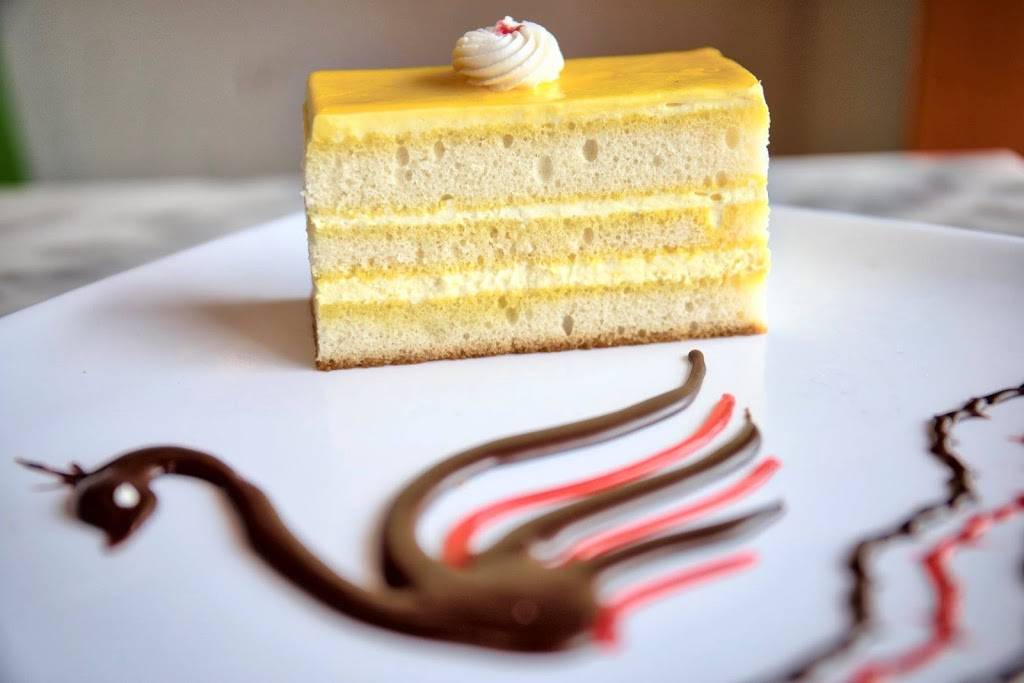 Hot Breads(Bakery & Indian Cuisine) | bakery | 3731, 357 Applegarth Rd, Monroe Township, NJ 08831, USA | 6096428205 OR +1 609-642-8205