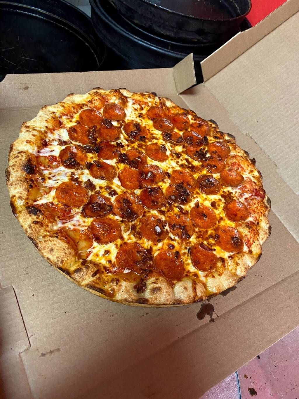 Giovannis Pizza Brunswick | meal takeaway | 1663 Pearl Rd, Brunswick, OH 44212, USA | 3307414500 OR +1 330-741-4500
