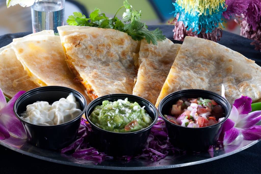 Besame Tacos | restaurant | 1842 W Washington Blvd, Los Angeles, CA 90007, USA | 2136103321 OR +1 213-610-3321