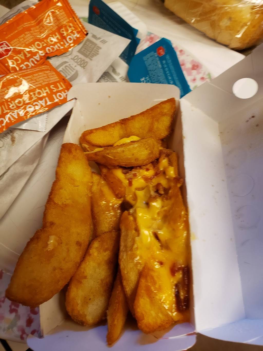 Jack in the Box | restaurant | 10621 N 43rd Ave, Phoenix, AZ 85029, USA | 6024394843 OR +1 602-439-4843