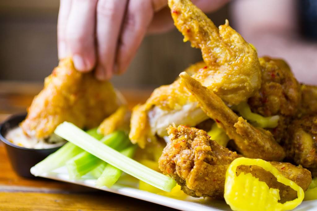 Station House | restaurant | 106 -11 71st Avenue, Forest Hills, NY 11375, USA | 7185445000 OR +1 718-544-5000