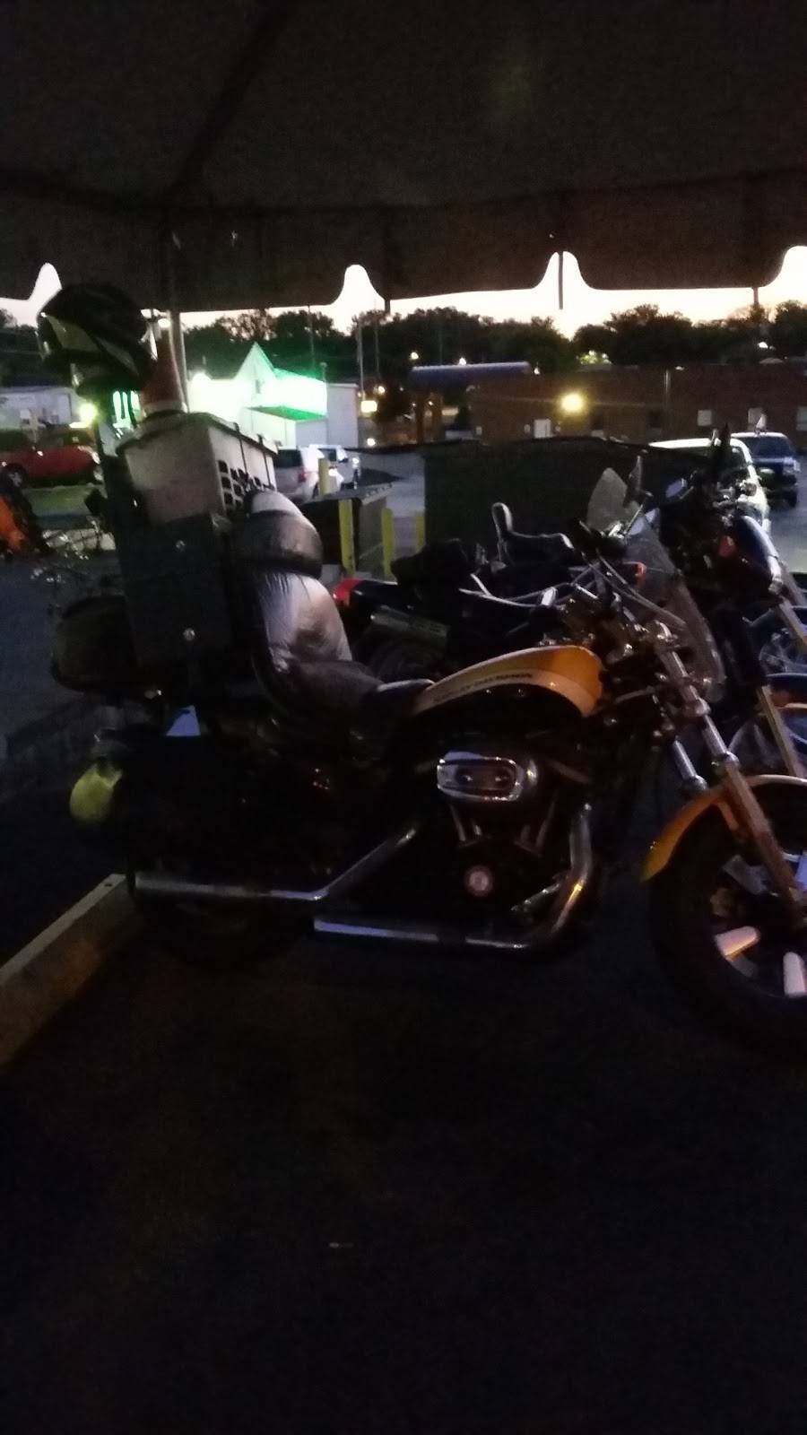 Cliffside Key Club | restaurant | 2118 S Main St, Akron, OH 44301, USA | 3307249770 OR +1 330-724-9770