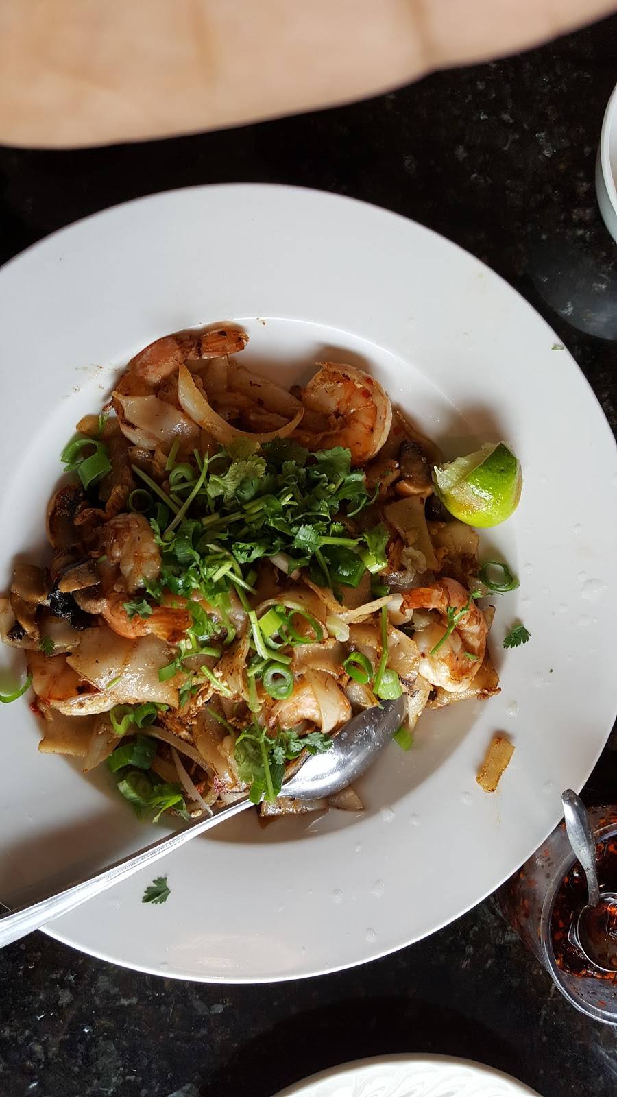 Rosded Too Thai | restaurant | 9510 Waukegan Rd, Morton Grove, IL 60053, USA | 8479655561 OR +1 847-965-5561