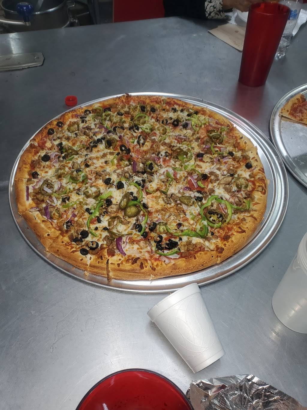 Vamos Pizza | restaurant | 565 W Oates Rd #140, Garland, TX 75043, USA | 4692067353 OR +1 469-206-7353