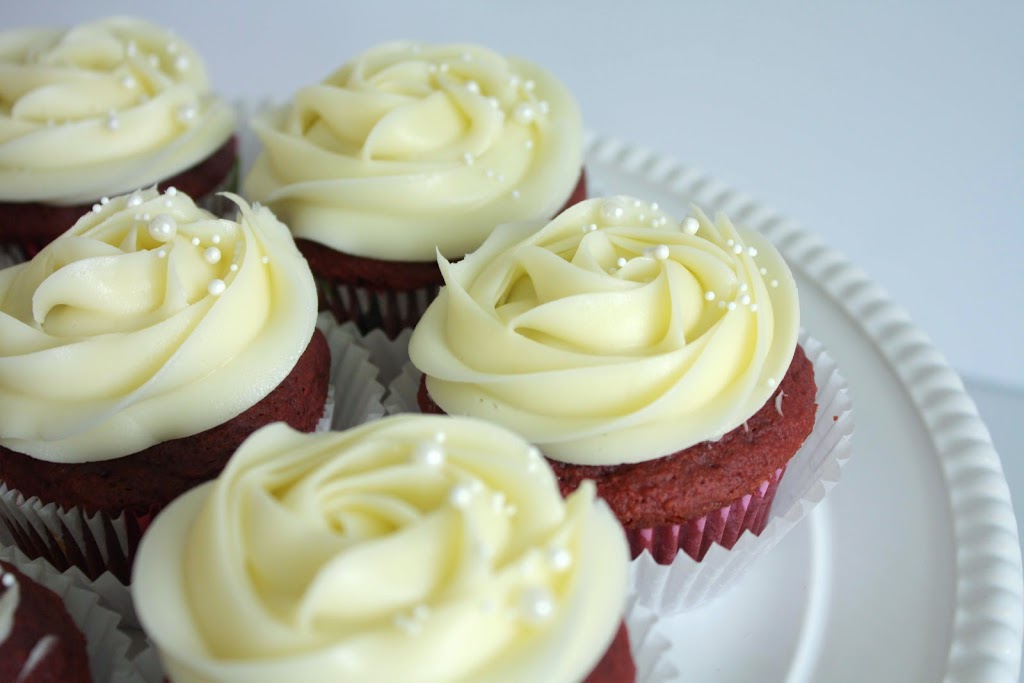 Britts Bakehouse | bakery | 137 W Jefferson Ave, Kirkwood, MO 63122, USA | 3148581117 OR +1 314-858-1117