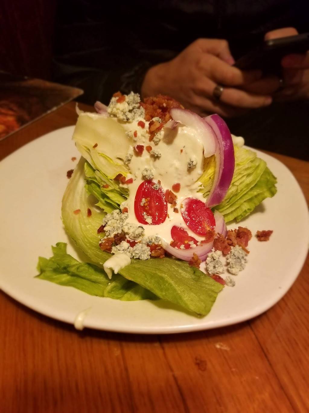 Outback Steakhouse | restaurant | 3020 Crain Hwy, Waldorf, MD 20601, USA | 3016454120 OR +1 301-645-4120