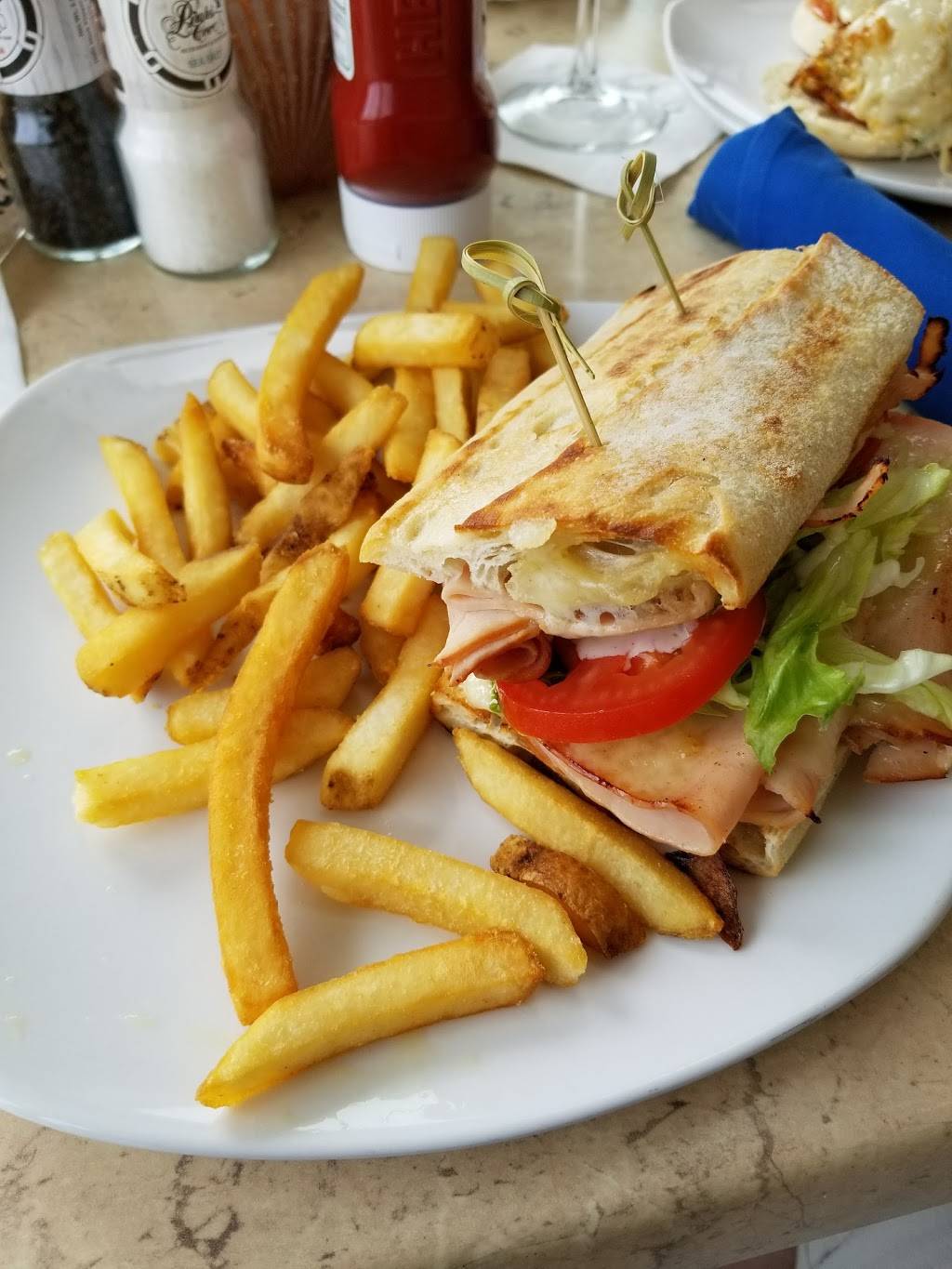 Inn At Pirates Cove Restaurant | restaurant | 4817 Riverside Dr, Galesville, MD 20765, USA | 4108672300 OR +1 410-867-2300