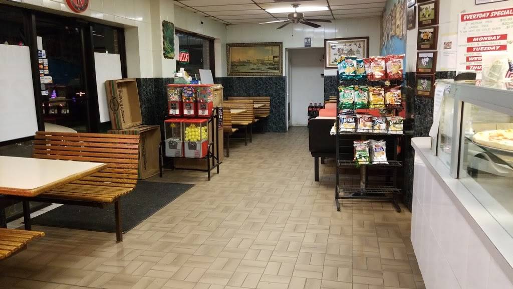 Bravos Pizza & Family Restaurant | restaurant | 212 E Walnut St, Perkasie, PA 18944, USA | 2152572120 OR +1 215-257-2120