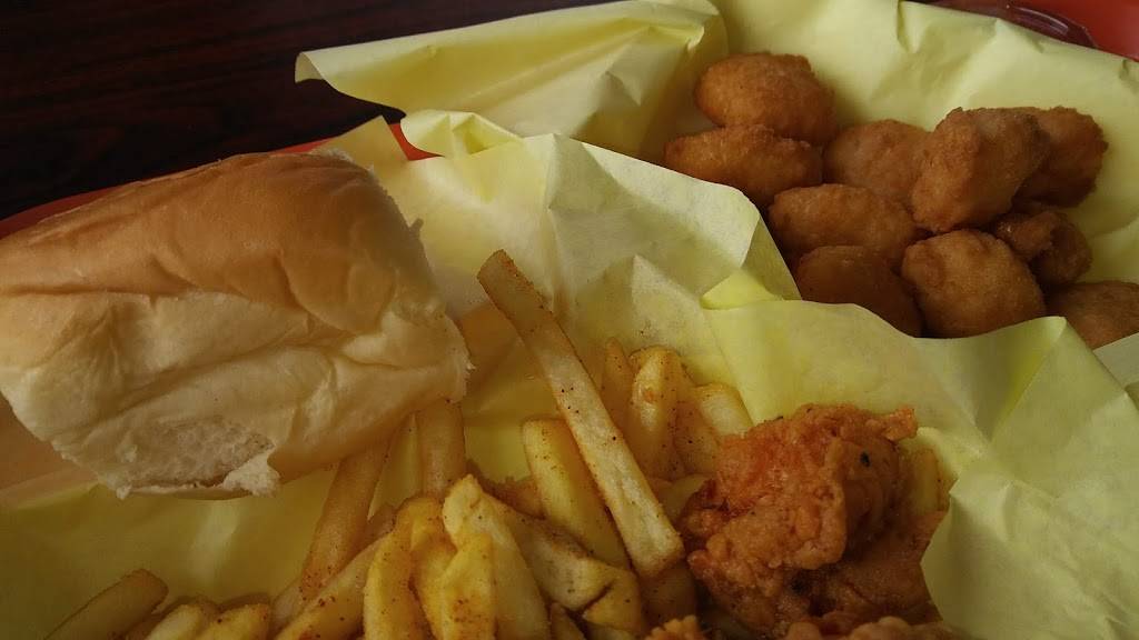 Louisiana Famous Fried Chicken | restaurant | 124 S Carroll Ave, Dallas, TX 75226, USA | 2148215930 OR +1 214-821-5930