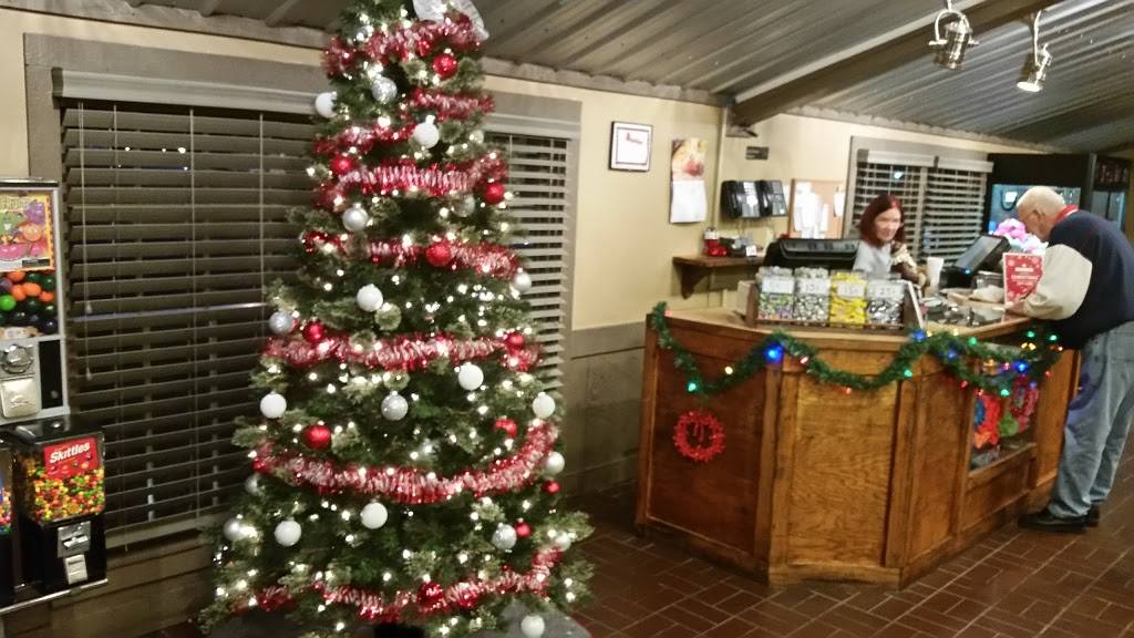 Catfish Cabin | restaurant | 8524 US-431, Albertville, AL 35950, USA | 2568788170 OR +1 256-878-8170