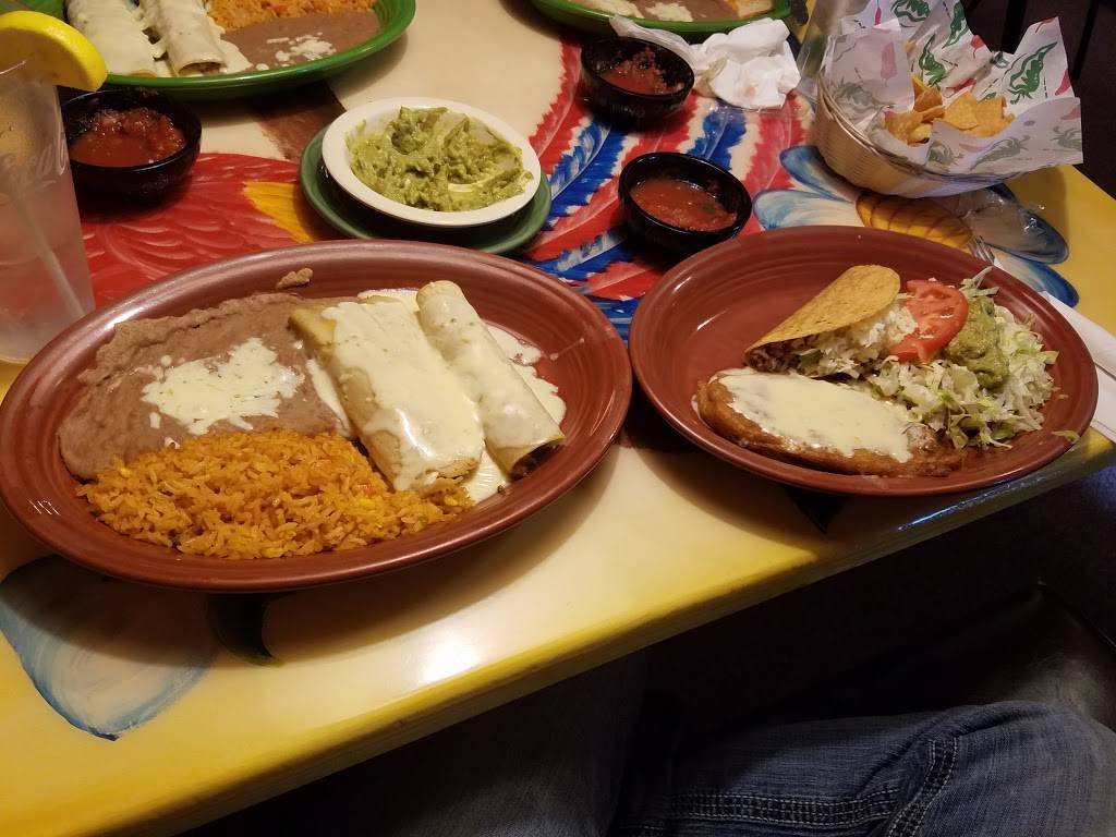 El Tapatio Cafe & Cantina | restaurant | 2401 S Austin Ave, Denison, TX 75020, USA | 9034169097 OR +1 903-416-9097