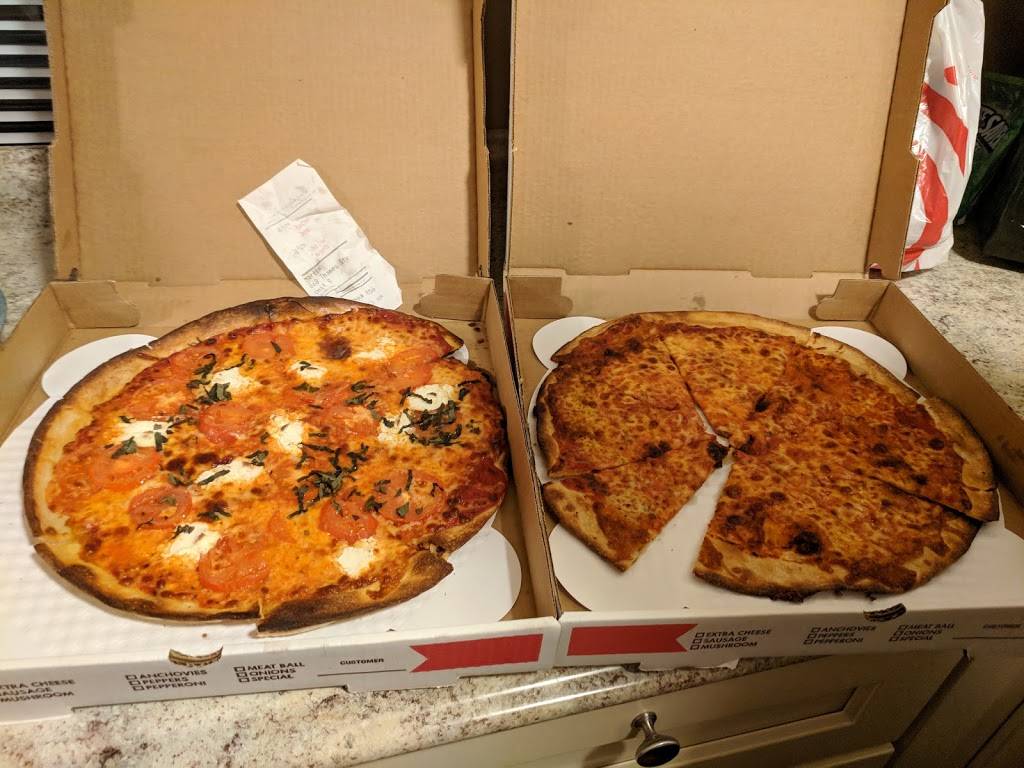 Nikolas Pizza | restaurant | 3302, 38 Memorial Blvd W, Newport, RI 02840, USA | 4018496611 OR +1 401-849-6611