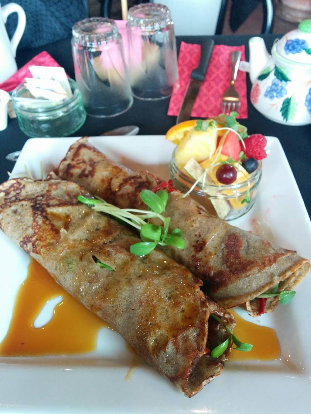 Le Marche Public Mante du Carre | restaurant | 6 Rue Daniel Johnson, Danville, QC J0A 1A0, Canada | 8198392843 OR +1 819-839-2843