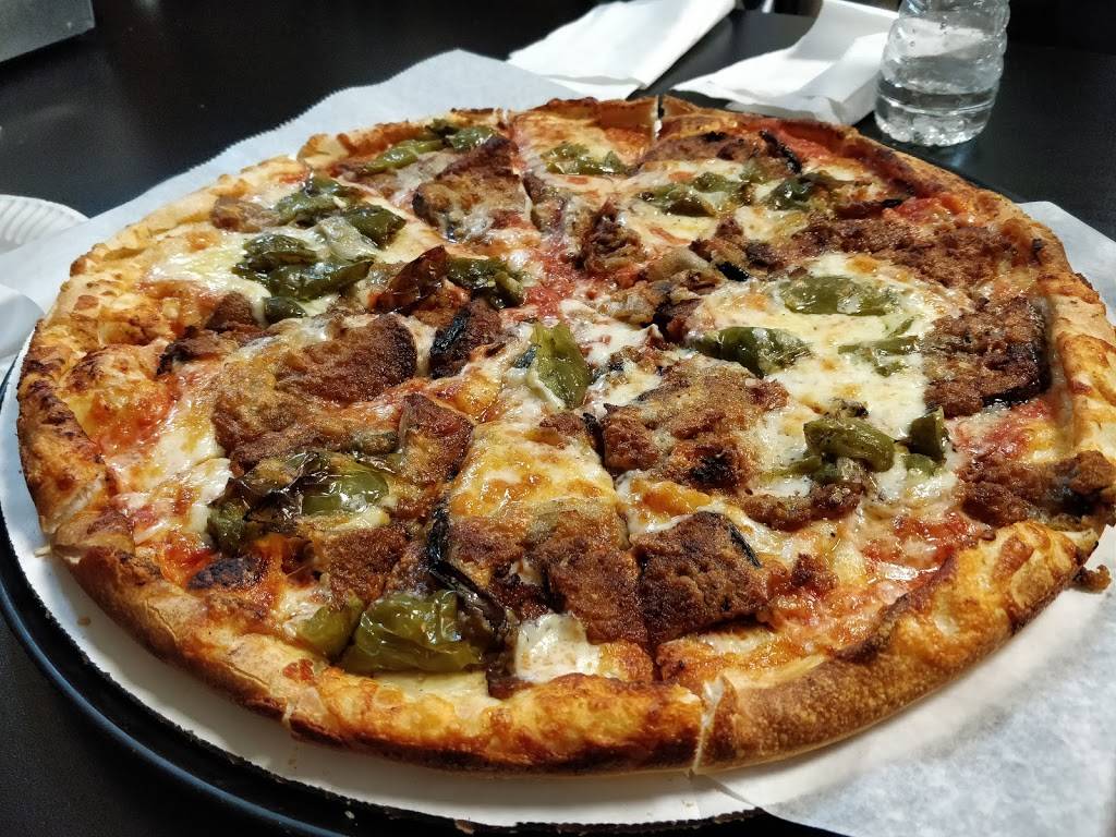 Charlton House Of Pizza & Seafood | restaurant | 109 Masonic Home Rd, Charlton, MA 01507, USA | 5084341666 OR +1 508-434-1666