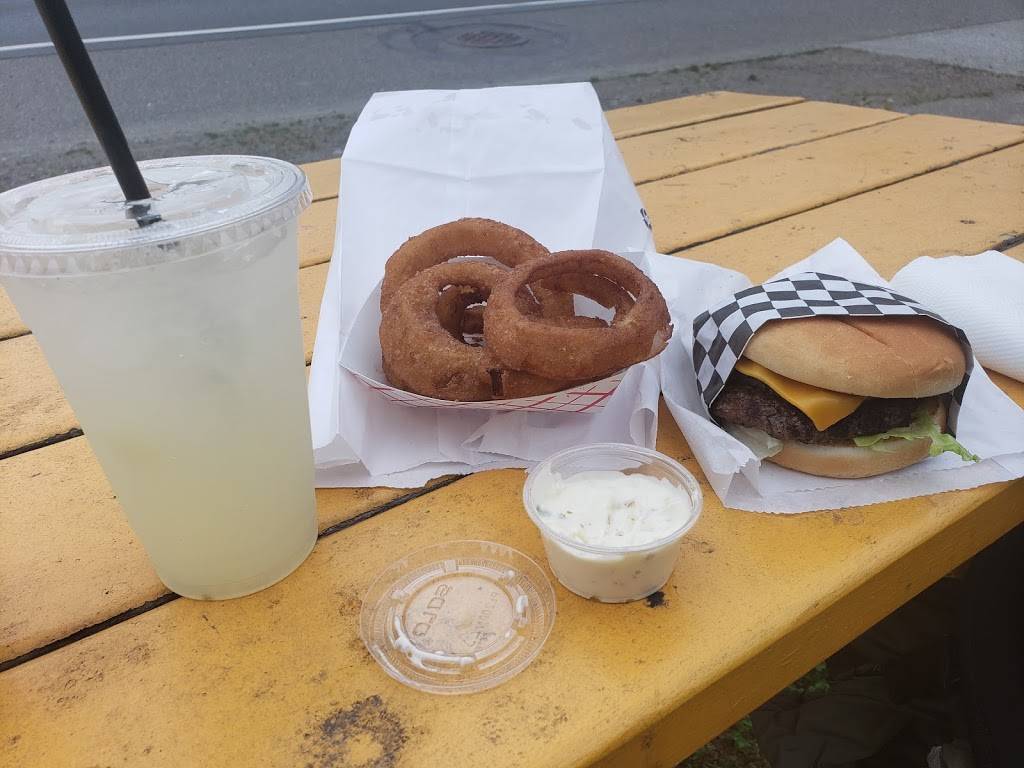 Vicks Burger Shack | restaurant | 31724 US-2, Sultan, WA 98294, USA | 3608636796 OR +1 360-863-6796