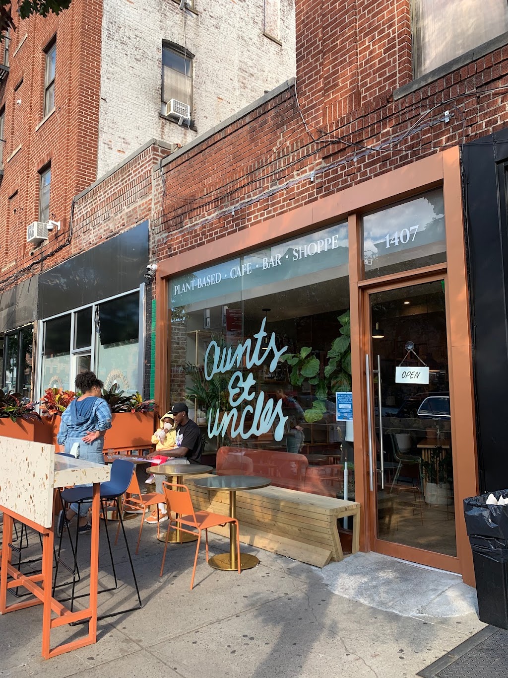 Aunts et Uncles | restaurant | 1407 Nostrand Ave., Brooklyn, NY 11226, USA | 3472950001 OR +1 347-295-0001