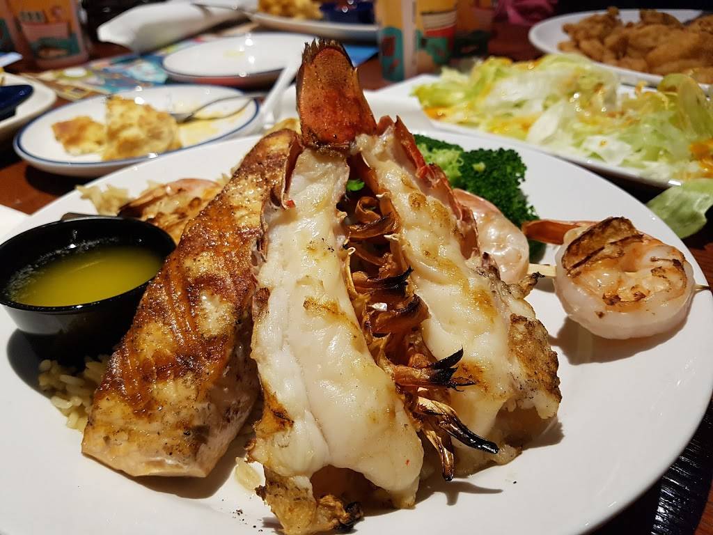 Red Lobster | restaurant | 311 King St W, Oshawa, ON L1J 2J8, Canada | 9054341143 OR +1 905-434-1143