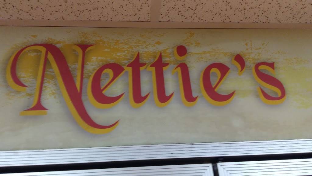 Netties | restaurant | 8 Main St, Hartland, ME 04943, USA | 2079386388 OR +1 207-938-6388