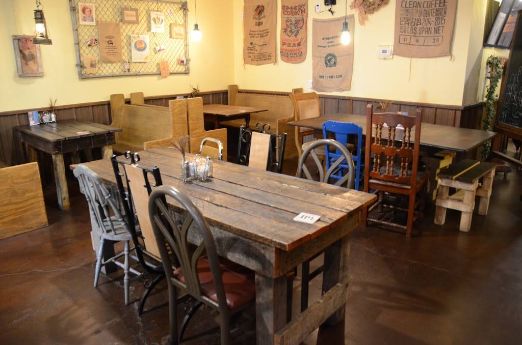 Fifis Lunch Box | restaurant | 2918 Wabash Ave, Terre Haute, IN 47803, USA | 8124601670 OR +1 812-460-1670