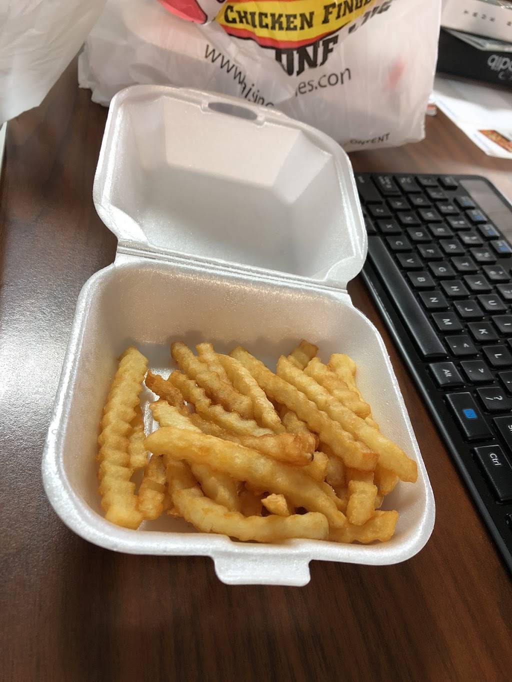 Raising Canes Chicken Fingers | meal takeaway | 163 West Road, Houston, TX 77037, USA | 2819314603 OR +1 281-931-4603