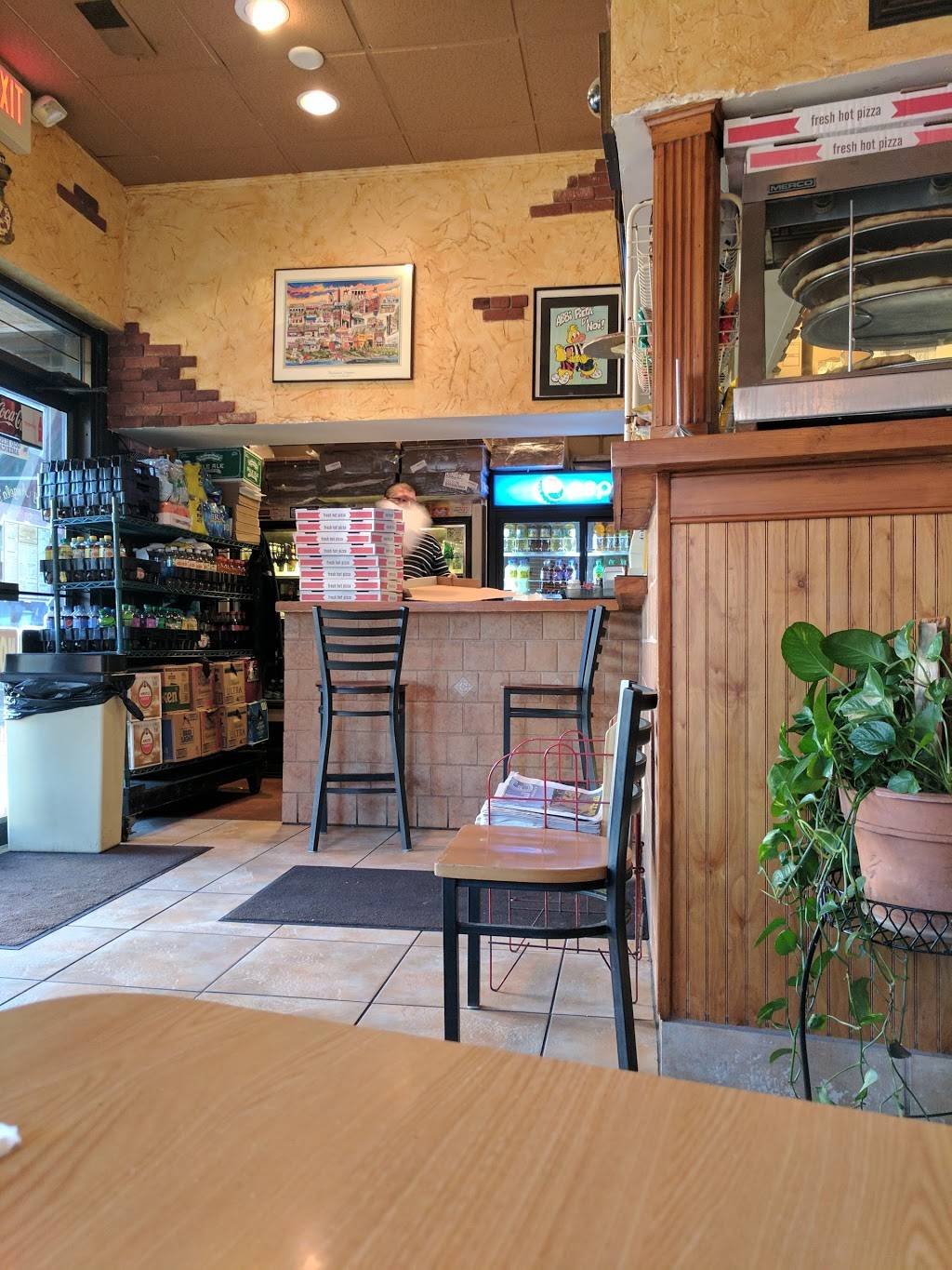 Mary Angelas Pizzeria | restaurant | 3345 W Cary St, Richmond, VA 23221, USA | 8043532333 OR +1 804-353-2333